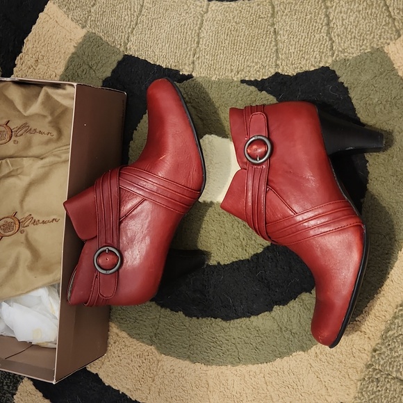 Born Crown Ankle Boots - Picture 6 of 8